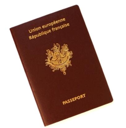 拥有法国护照只根据法国法律确定法国公民身份的推定
