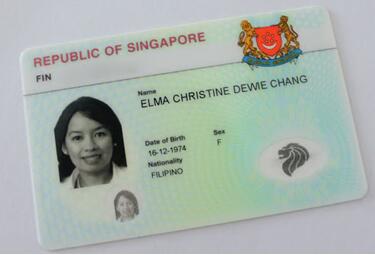 需要办理新加坡身份证Singapore ID card请联系客服QQ提供以下资料